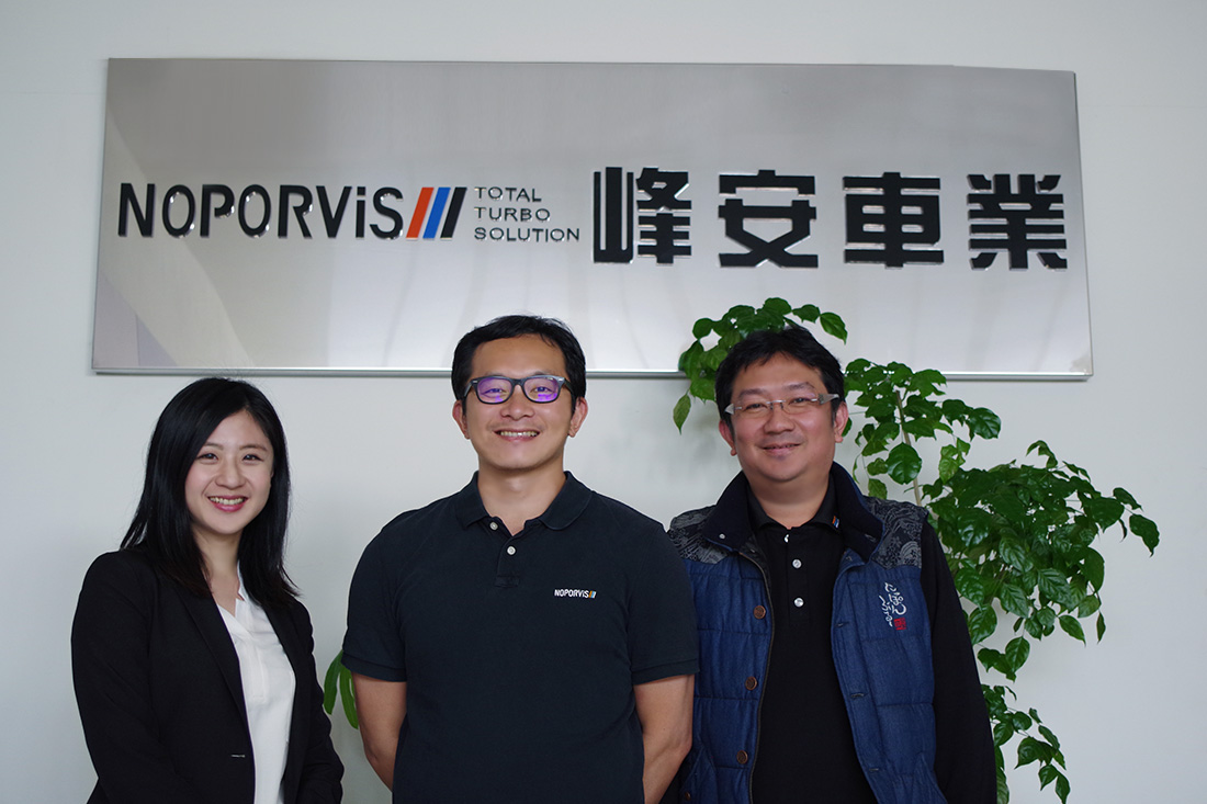 (From the left) TS Cloud specialist, General manager of Noporvis Mr. Zhan, IT personnel Mr. Zhou